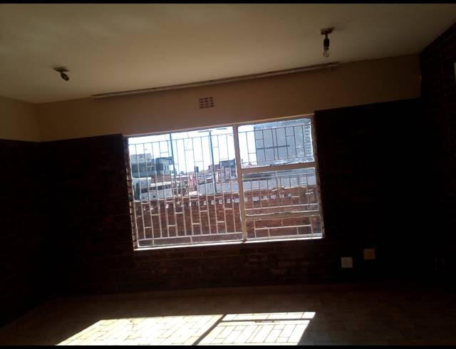 1 bed property to rent in ORANGE GROVE